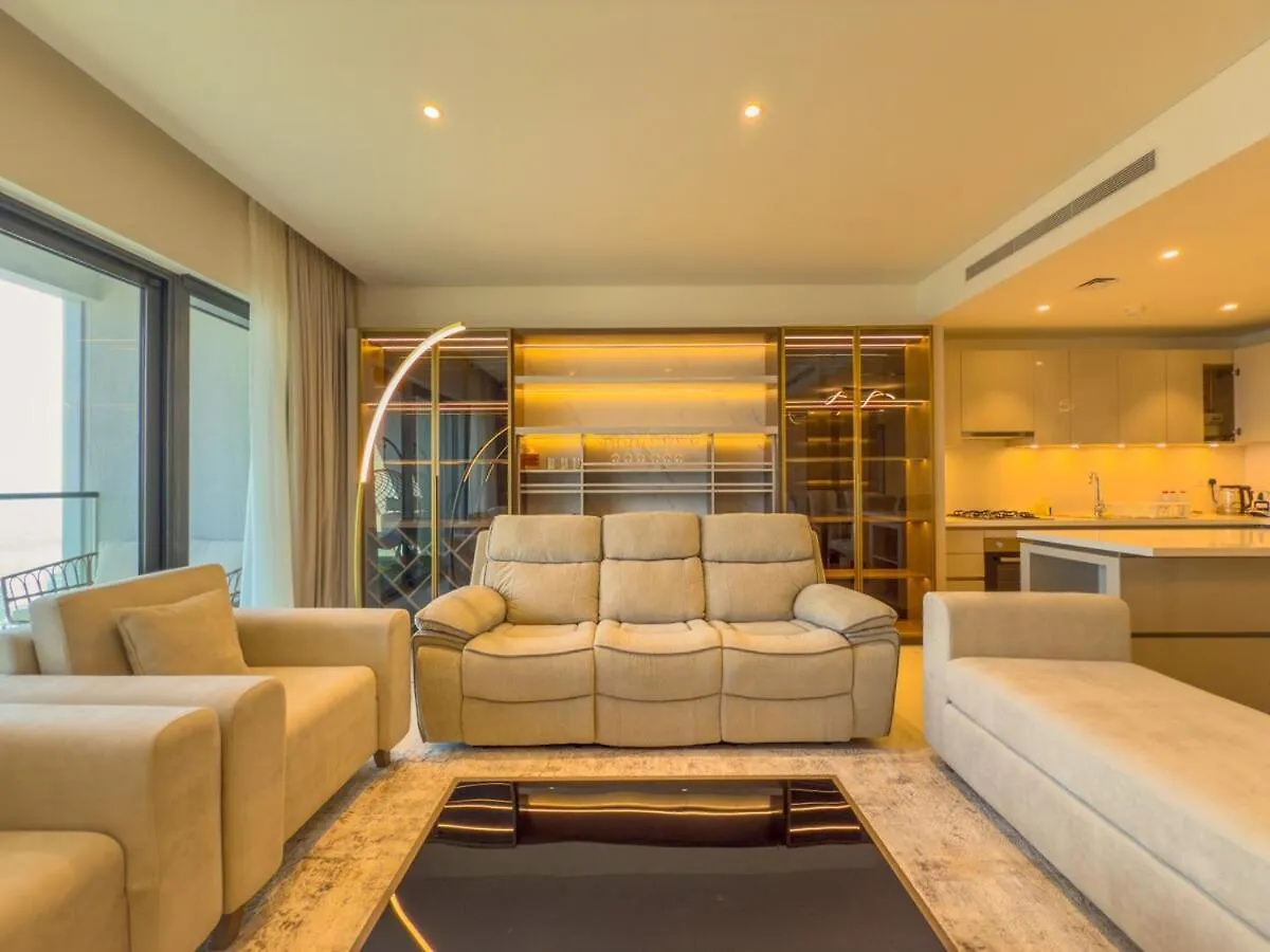 Elegant 2-Br With Modern Comfort Dubai