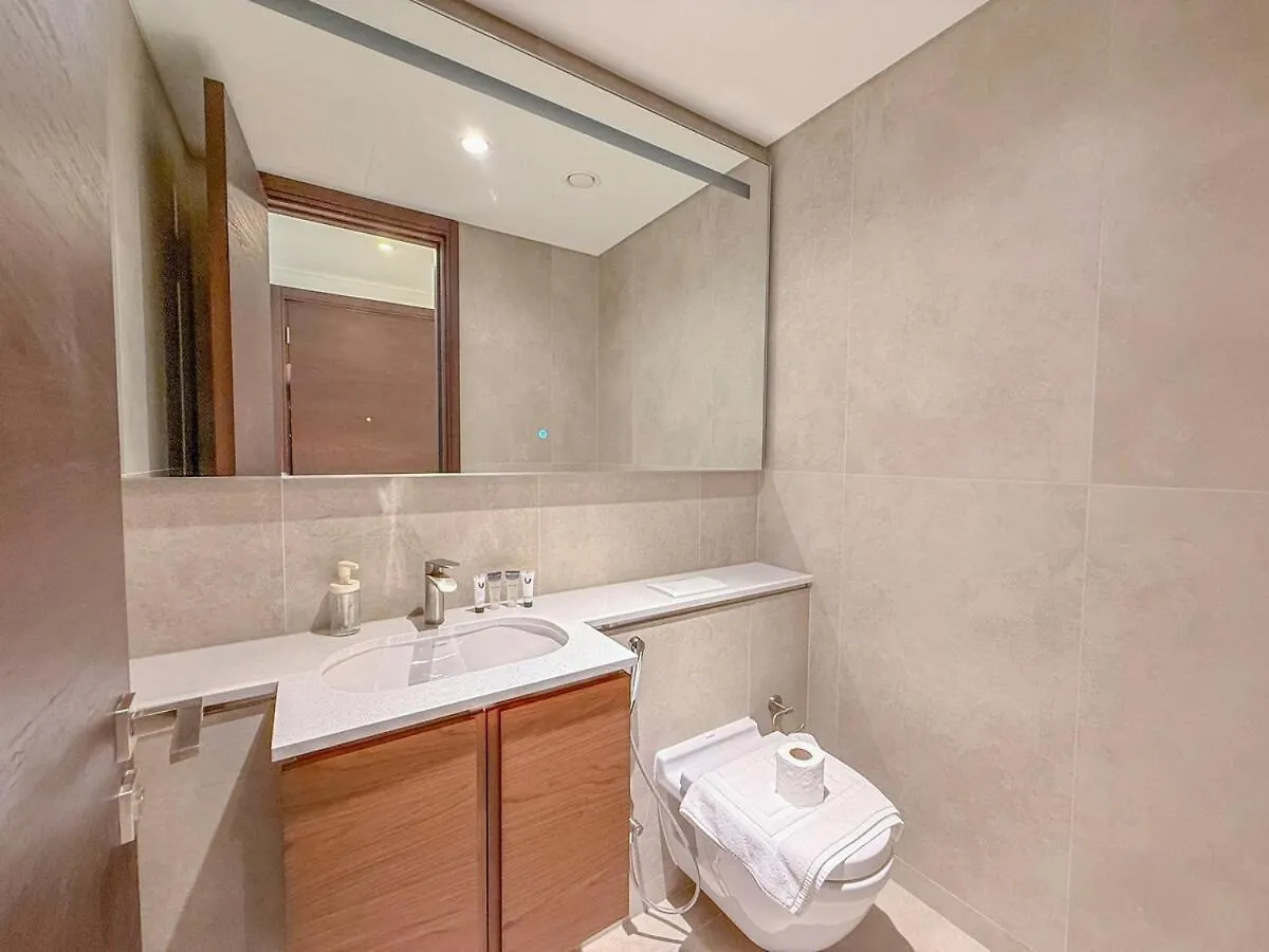 Apartment Elegant 2-Br With Modern Comfort Dubai United Arab Emirates