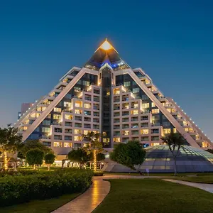 5* Szálloda Raffles