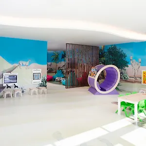 4* Üdülőközpont Centara Mirage