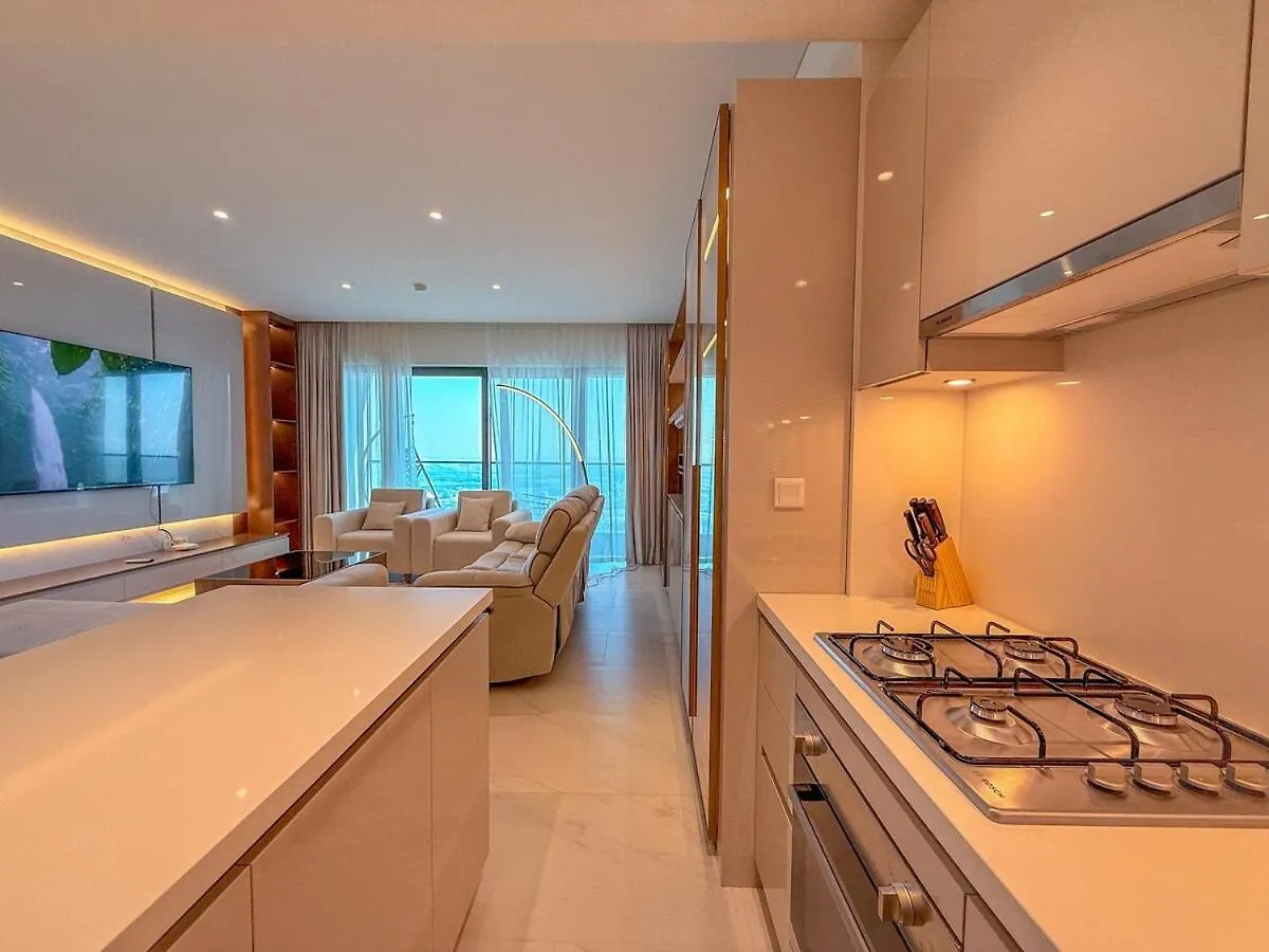 Elegant 2-Br With Modern Comfort Dubai